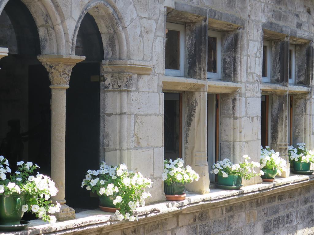 La Porte Bleue Saint-Antonin Exterior foto