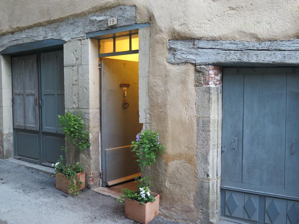La Porte Bleue Saint-Antonin Habitación foto